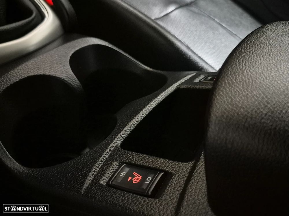 Nissan Qashqai 1.6 dCi Tekna Premium 17 Pele S P.Preta - 22