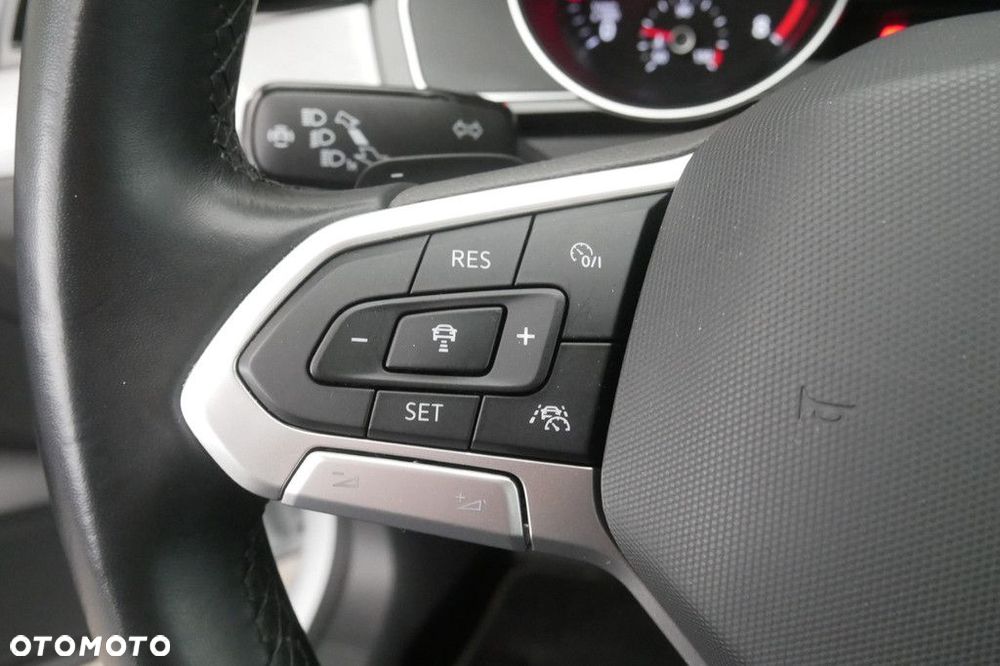 Volkswagen Passat Variant 1.5 TSI EVO Business DSG - 25