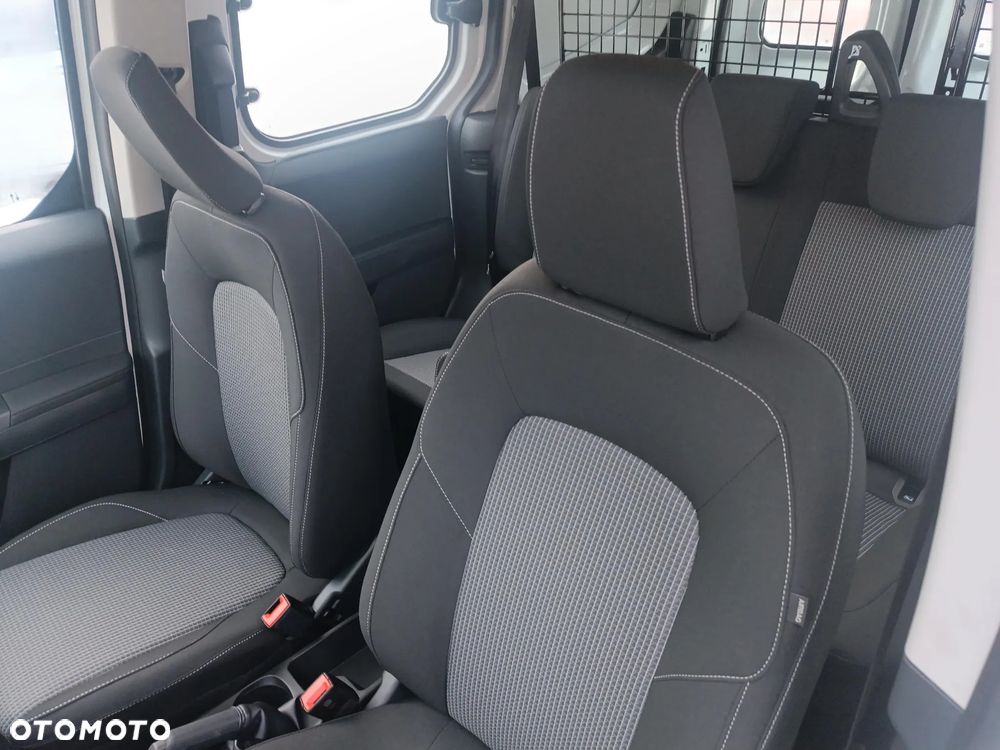 Ford Transit Courier Trend - 11