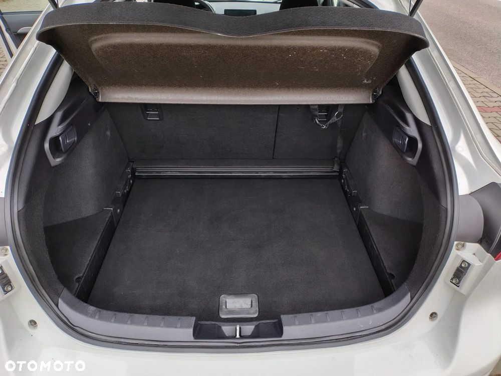 Mitsubishi Lancer 1.6 Inform - 12