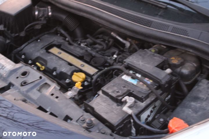 Opel Meriva 1.4 Design Edition - 18