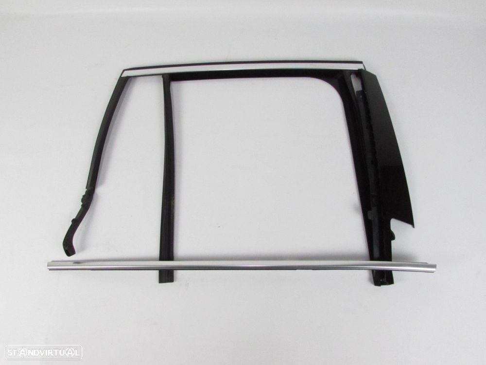 Conjunto Frisos Porta Raspadores Direito/Trás/Exterior Seminovo/ Original BMW X1... - 1