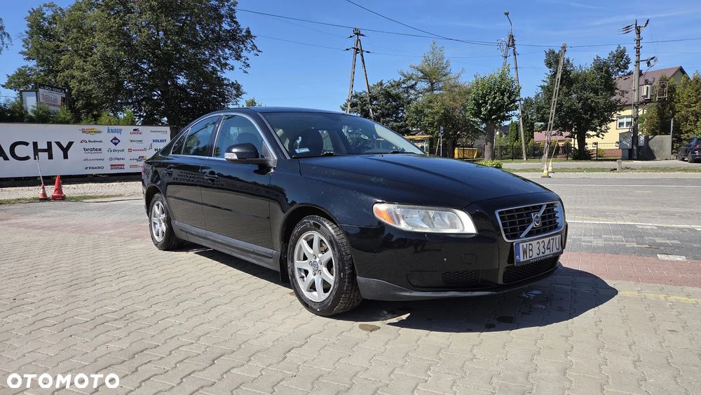 Volvo S80 2.5T Momentum - 1