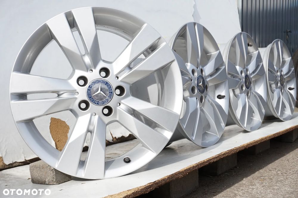 Mercedes W204 5x112 17 7,5J et47 - 1