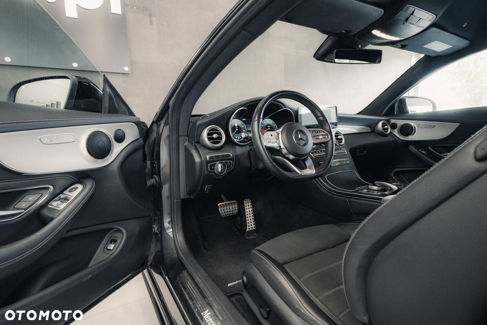 Mercedes-Benz Klasa C 300 9G-TRONIC - 10