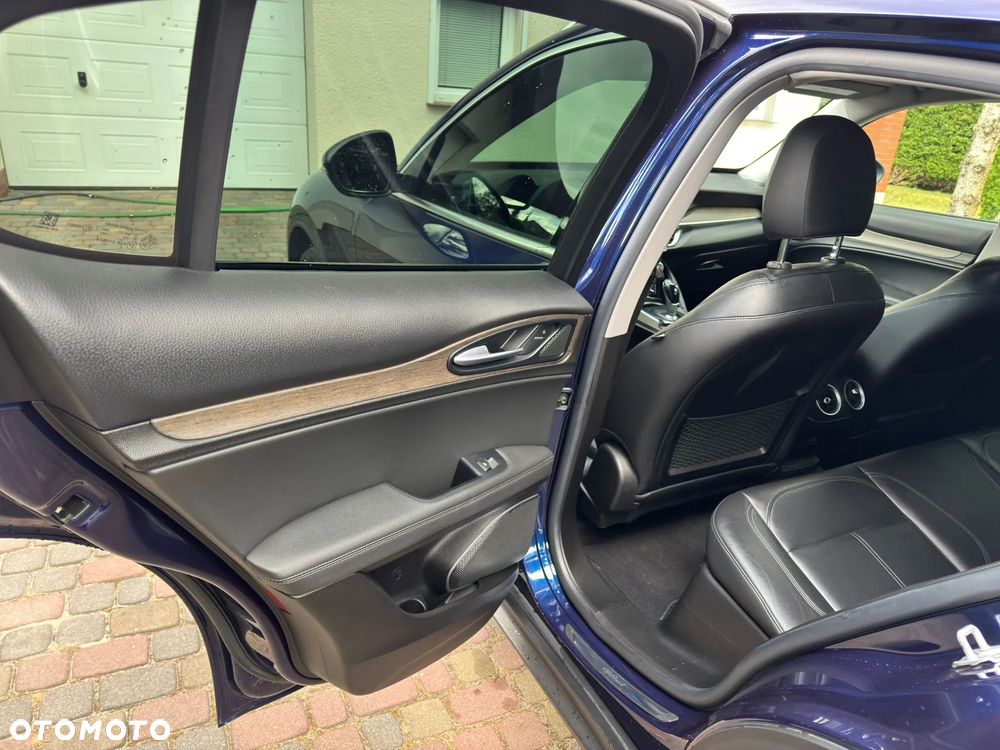 Alfa Romeo Stelvio 2.0 Turbo TI Q4 - 7