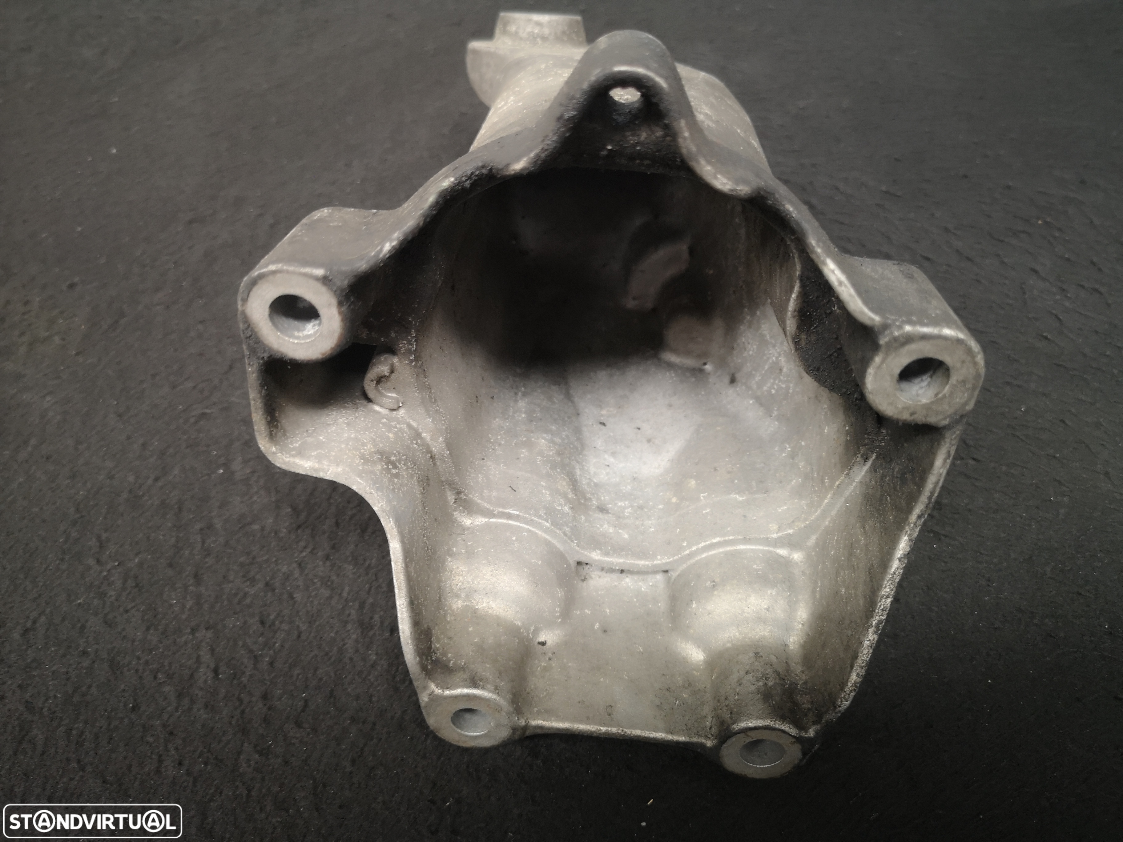 Apoio de motor Mercedes CDI A651 2010+ - 5