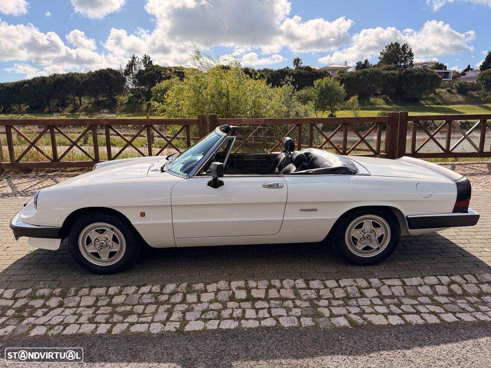 Alfa Romeo Spider 1.6 - 17