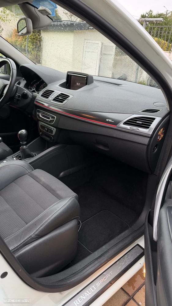 Renault Mégane Sport Tourer 1.5 dCi GT Line SS - 16