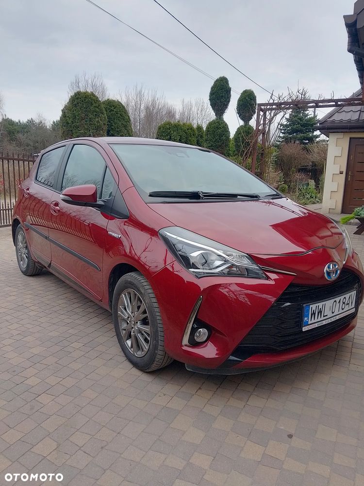 Toyota Yaris Hybrid 100 Dynamic - 4