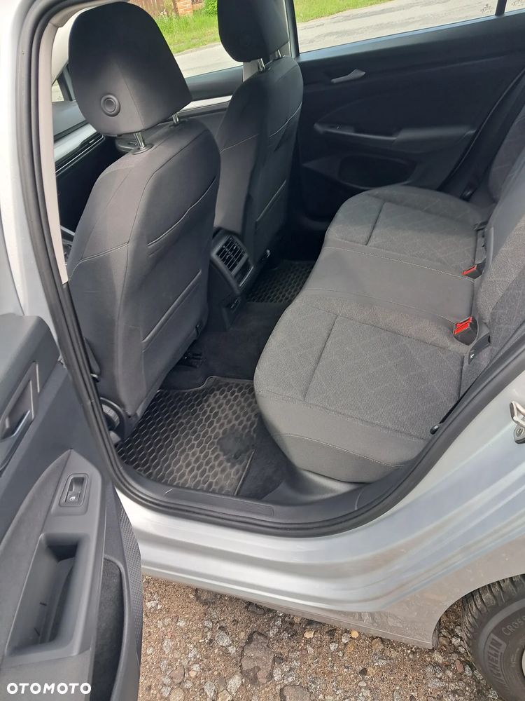 Volkswagen Golf - 18