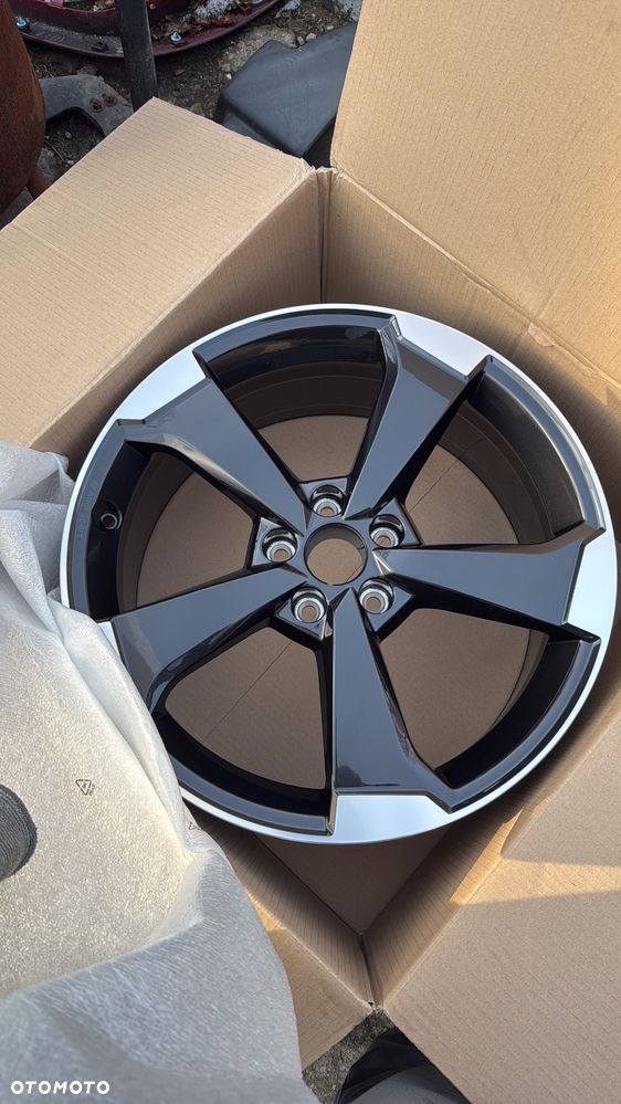 FELGA ALUMINIOWA AUDI Q2 81A SQ2 8,0Jx19 ET45 81A601025M NOWA ORYGINAŁ - 4