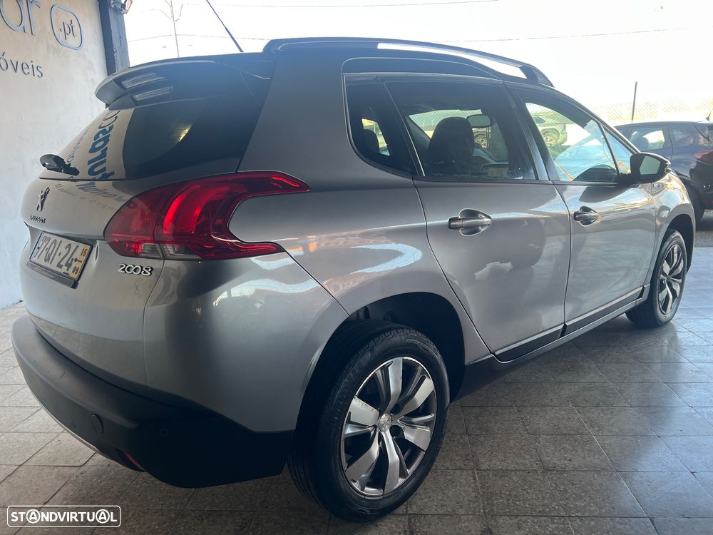Peugeot 2008 1.2 PureTech Style - 35