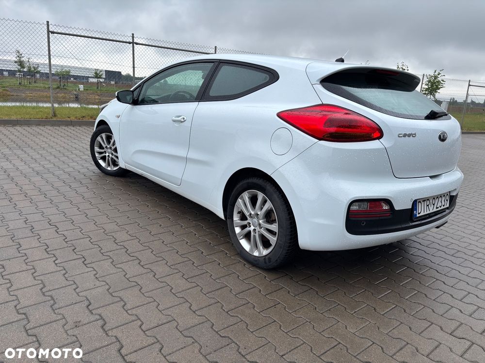 Kia Ceed 1.6 GDI Business Line - 3