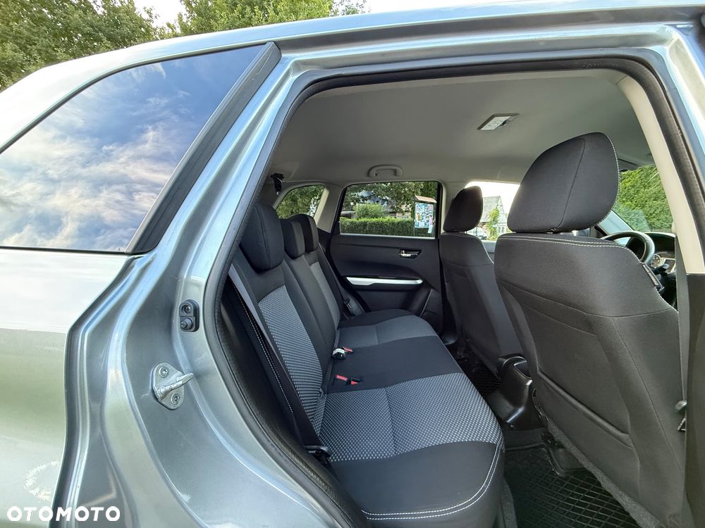 Suzuki Vitara 1.6 Premium 4WD - 27