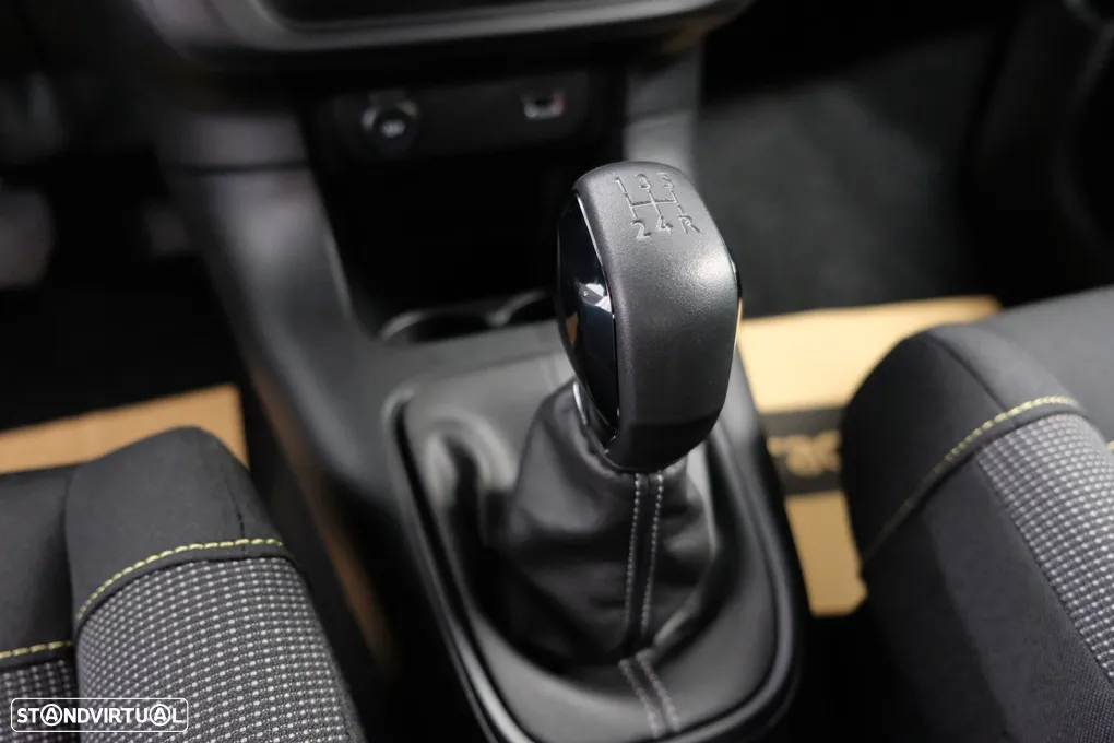 Citroën C3 1.2 PureTech Plus - 19