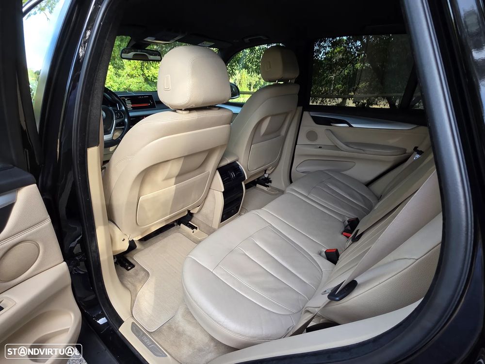 BMW X5 25 d sDrive Comfort 7L - 7