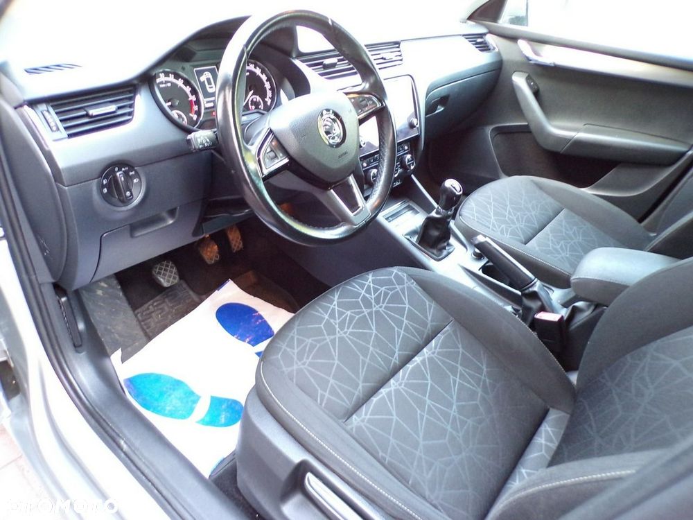 Skoda Octavia - 30