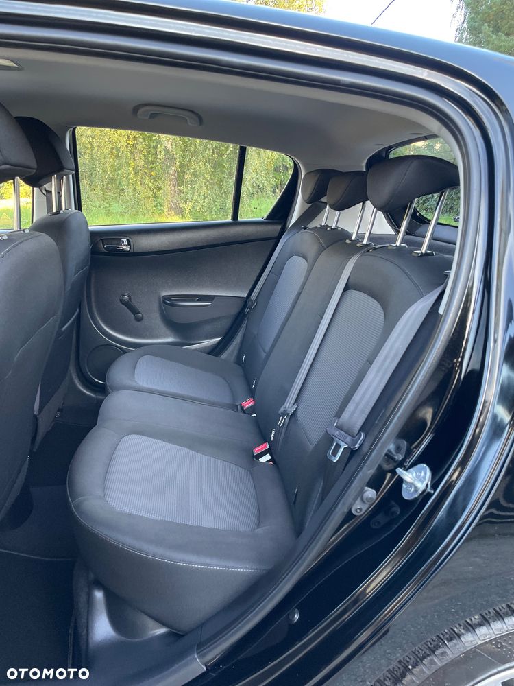 Hyundai i20 - 11