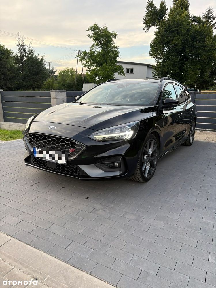 Ford Focus - 1