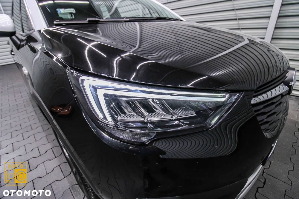 Opel Crossland X 1.2 T Eco 120 Lat S&S - 32