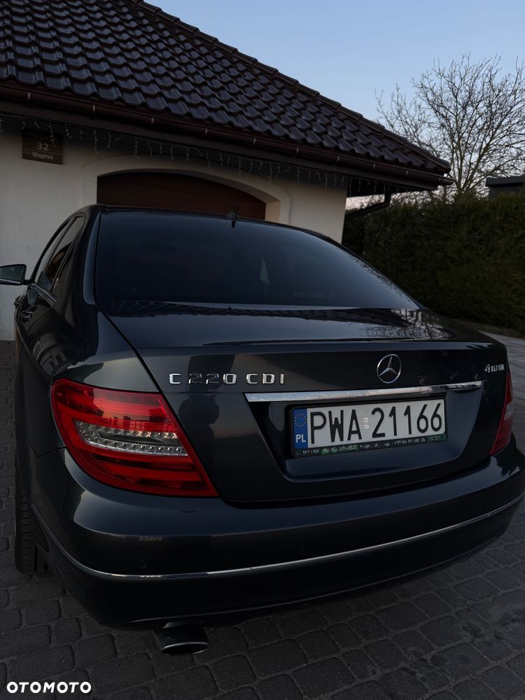 Mercedes-Benz Klasa C 220 d 4-Matic 7G-TRONIC - 6