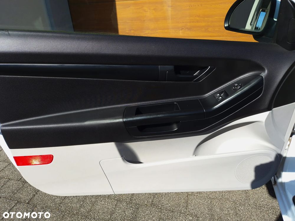 Kia ProCeed 1.6 CVVT LX - 24