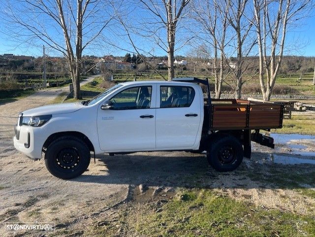 Toyota Hilux 2.4 D-4D 4WD CD CM - 4