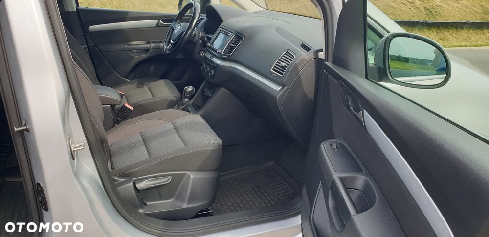 Volkswagen Sharan 2.0 TDI DSG (BlueMotion Technology) Comfortline - 28