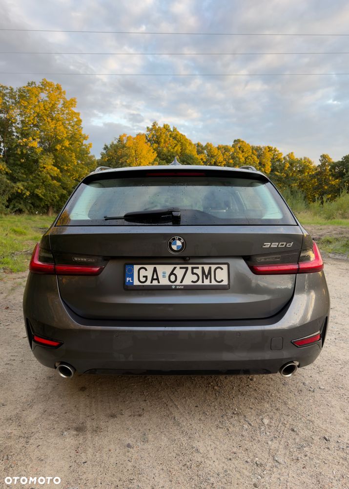 BMW Seria 3 320d Sport-Aut Efficient Dynamics Edition Luxury Line - 9