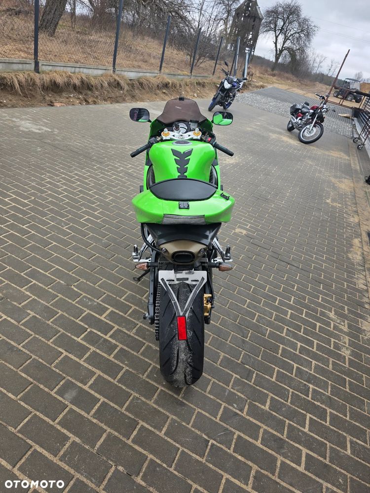 Kawasaki ZX - 17