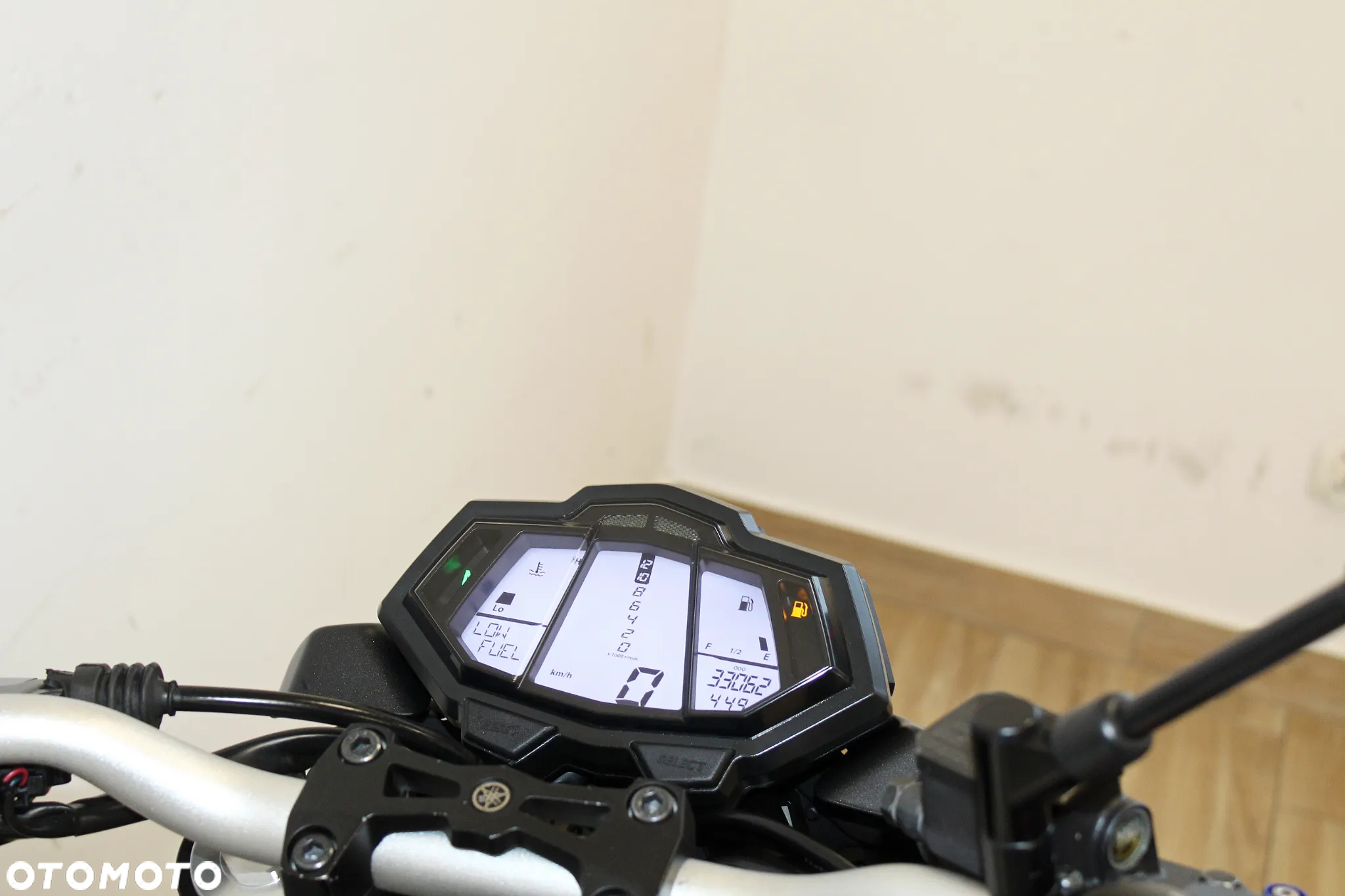 Yamaha MT - 6