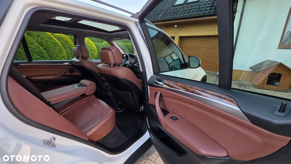 BMW X5 3.5d xDrive - 28