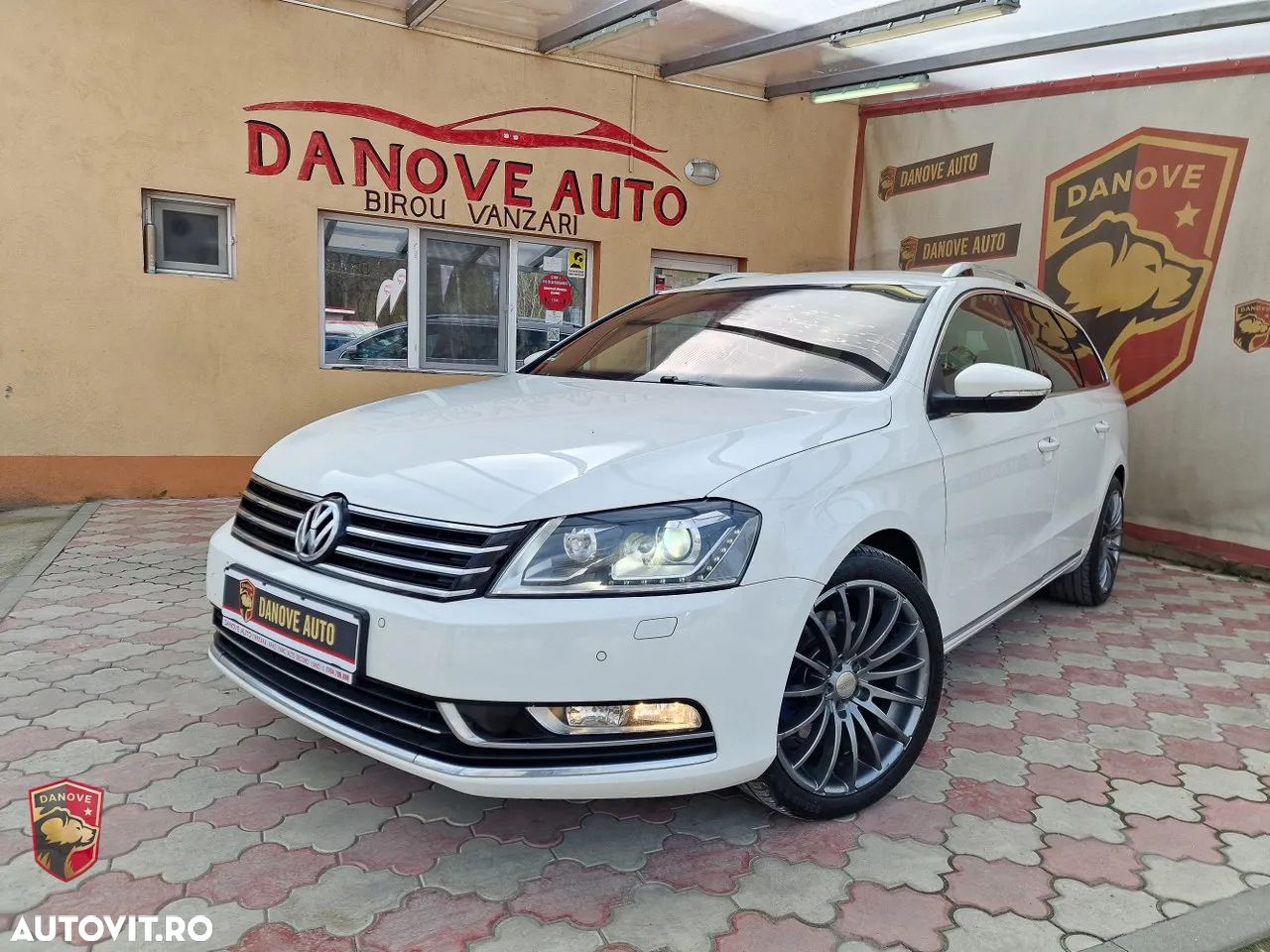 Volkswagen Passat Variant 2.0 TDI DSG BlueMotion Technology Comfortline - 1