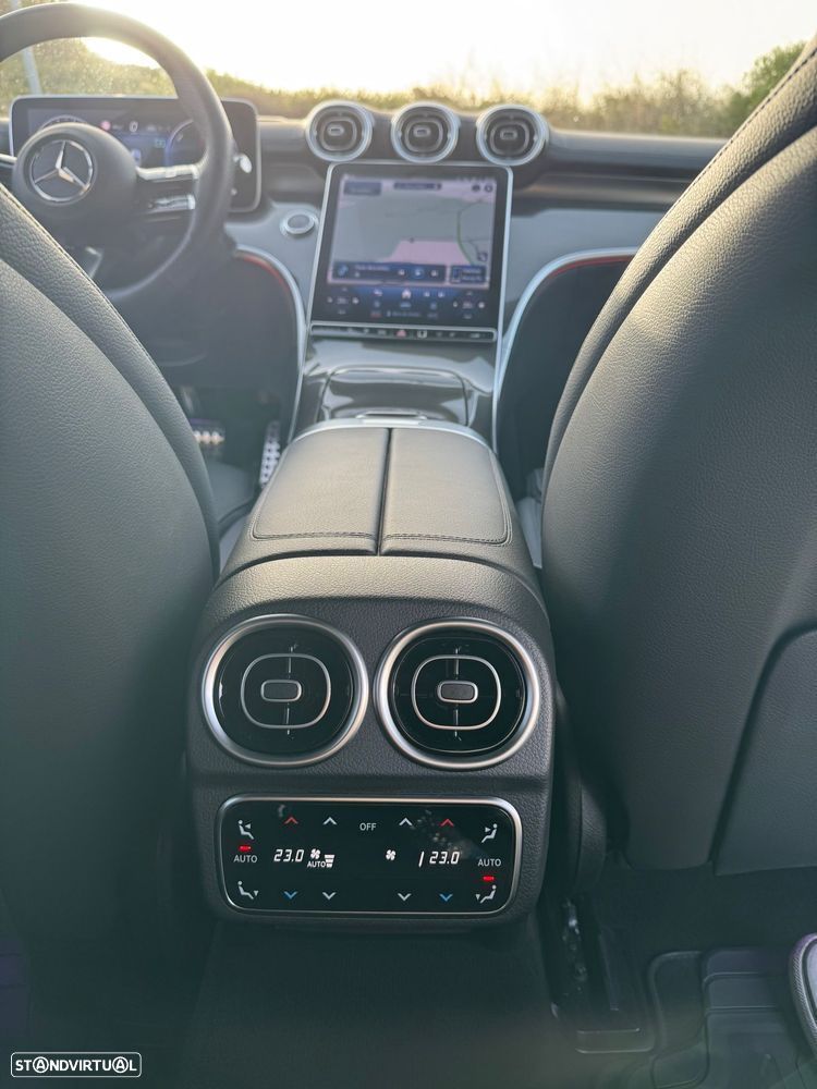 Mercedes-Benz C 300 e AMG Line - 24