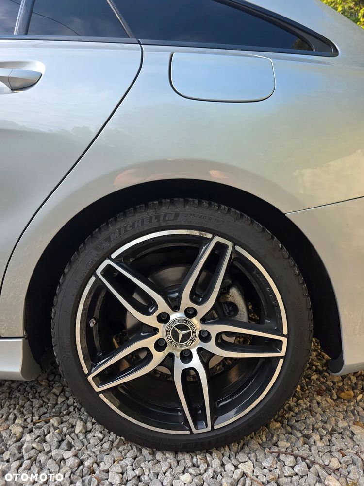 Mercedes-Benz CLA 180 7G-DCT AMG Line - 15