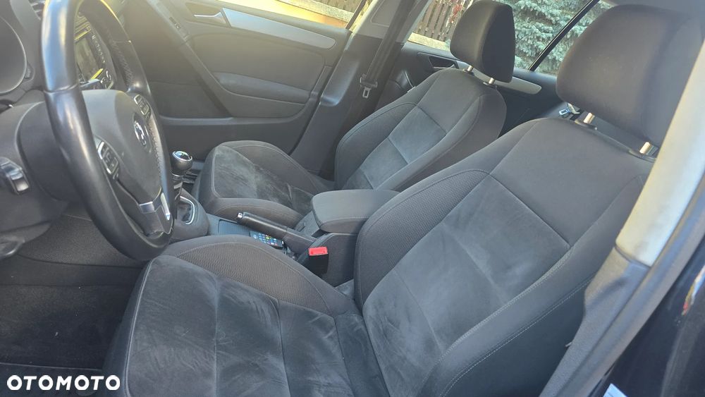 Volkswagen Golf - 16