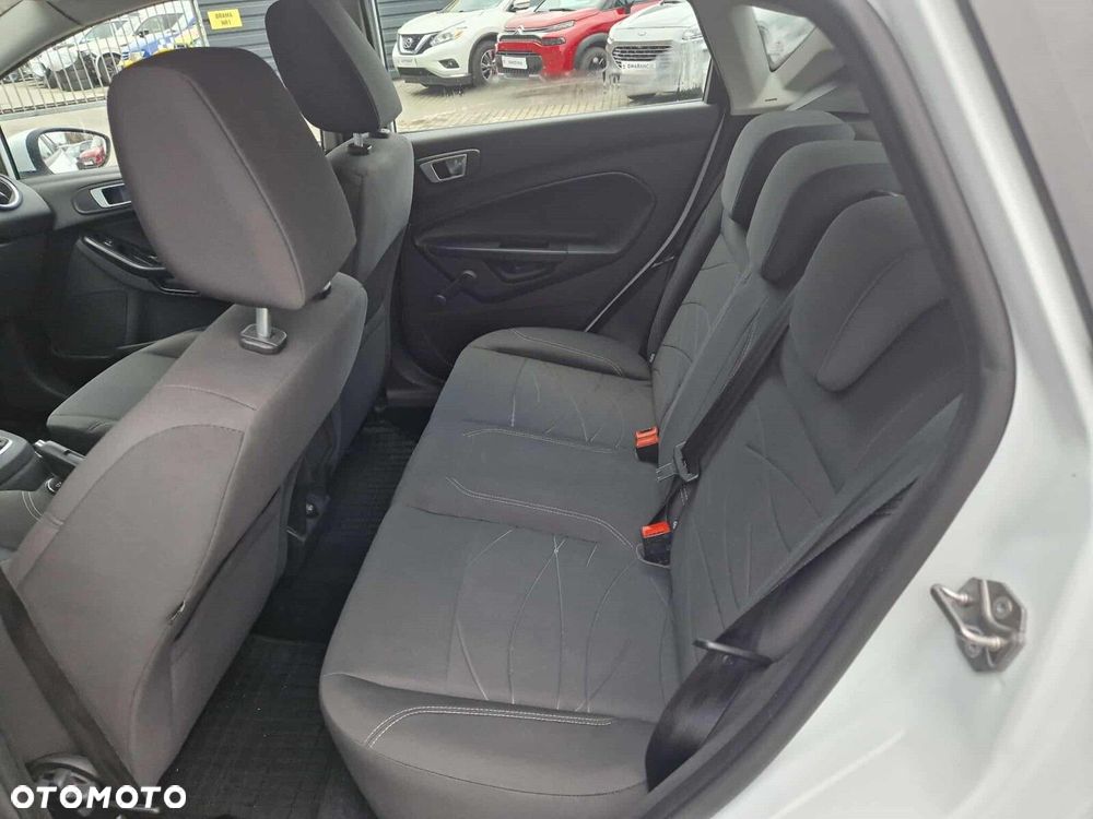 Ford Fiesta - 26