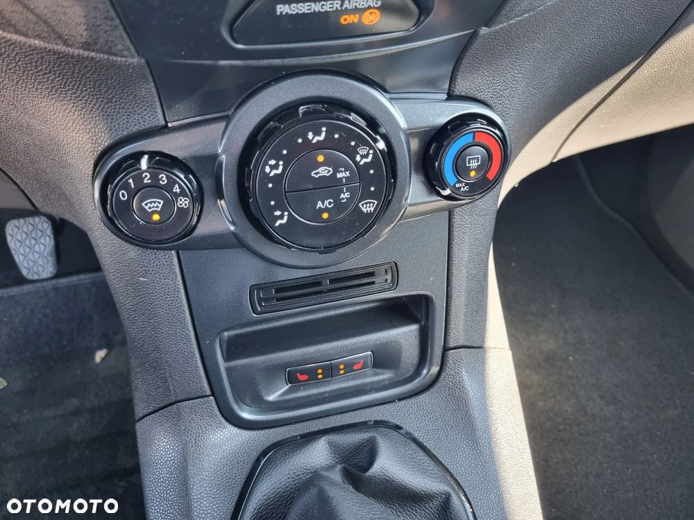 Ford Fiesta 1.25 Gold X EU5 - 18