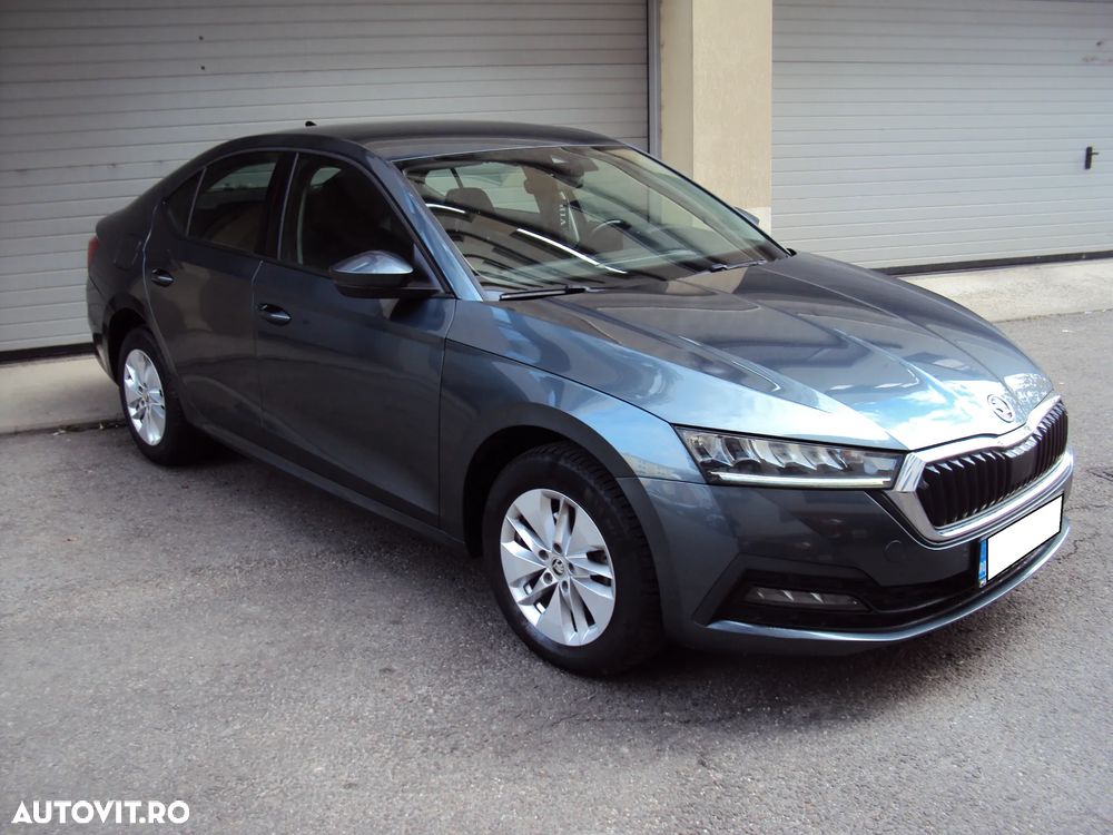 Skoda Octavia 2.0 TDI DSG Ambition - 2