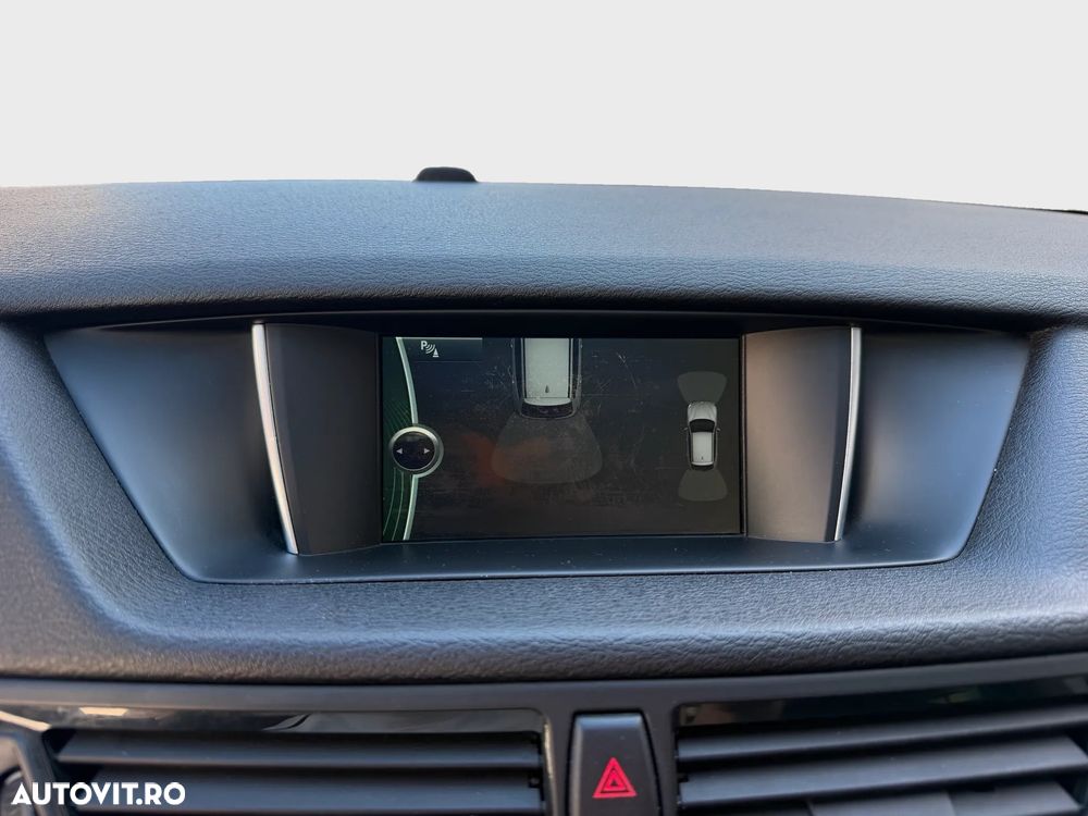 BMW X1 sDrive20d - 10