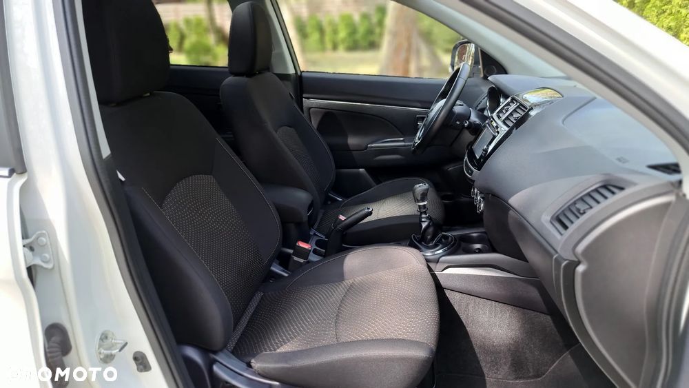 Mitsubishi ASX 1.6 DI-D 4WD Plus - 33