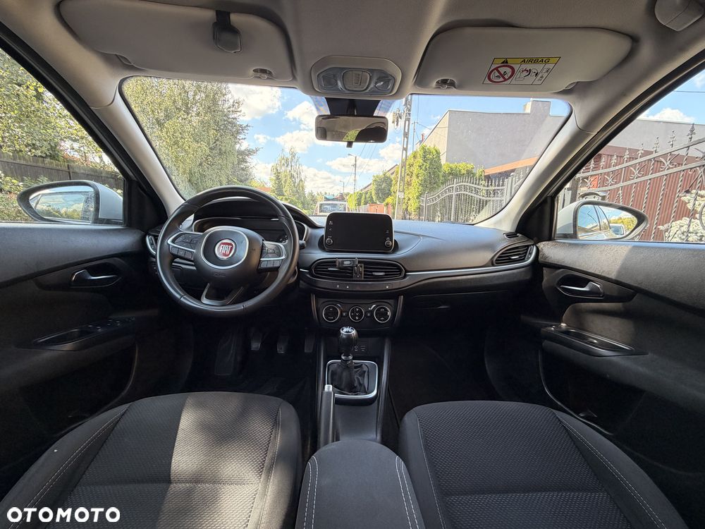 Fiat Tipo 1.4 T-Jet 16v Lounge - 11