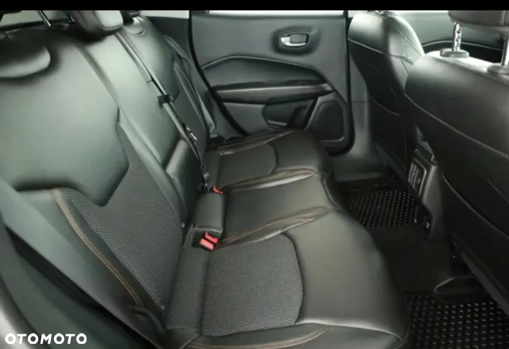 Jeep Compass - 6