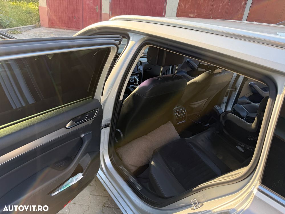 Volkswagen Passat 2.0 TDI SCR 4Motion DSG BlueM Tech Comfortline - 12
