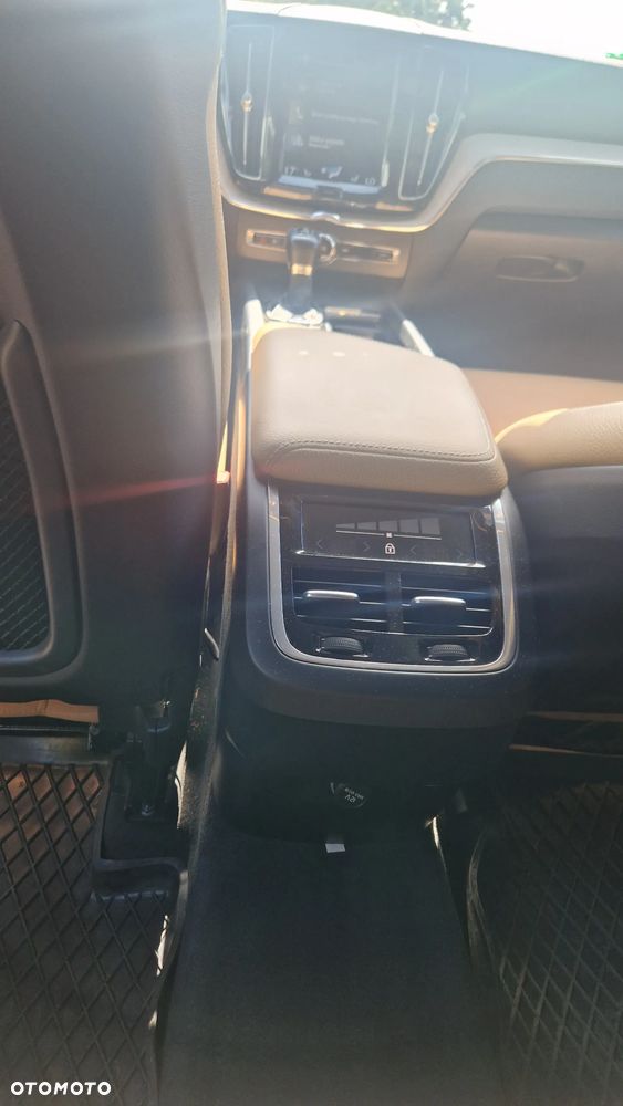 Volvo XC 60 D4 AWD Geartronic Inscription - 15