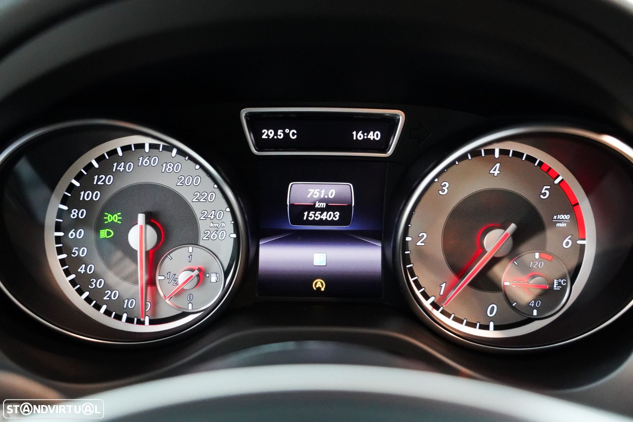 Mercedes-Benz CLA 180 d AMG Line - 10