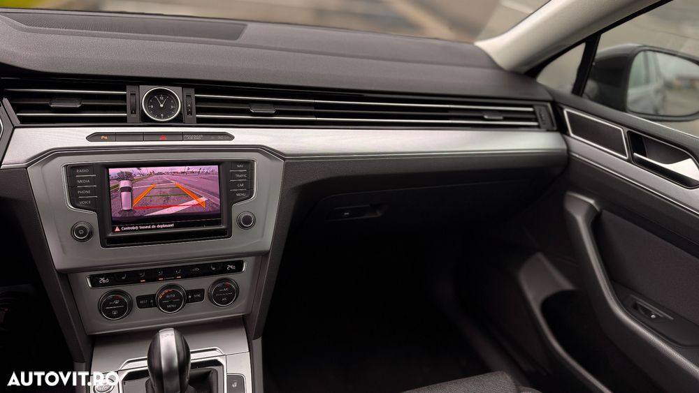 Volkswagen Passat - 9