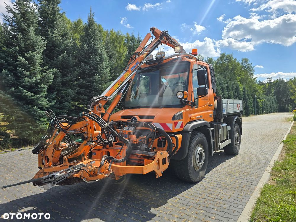 Unimog U527 - 5
