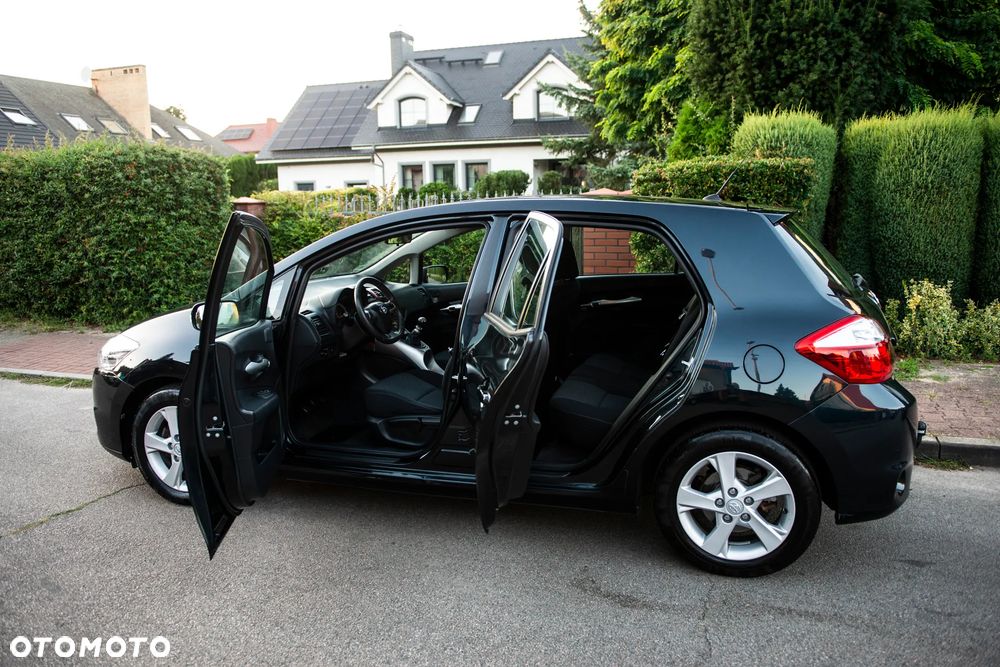 Toyota Auris 1.6 Executive - 15